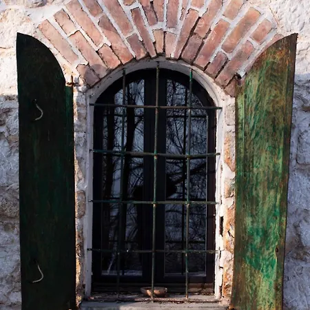 Atelier Πανσιόν Σαράγεβο