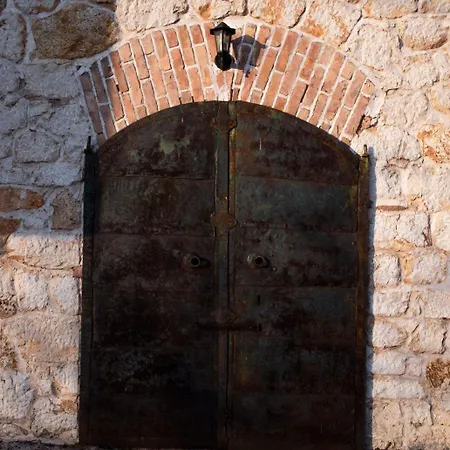 Atelier Πανσιόν Σαράγεβο